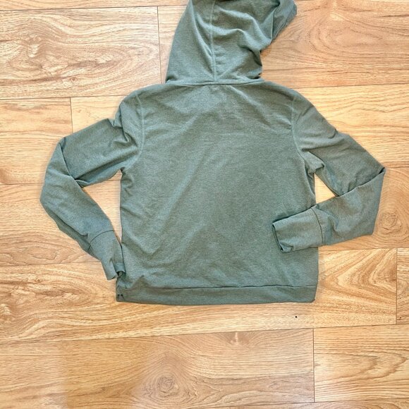 Vuori, Women's Halo Essential Hoodie in Green - Picture 2 of 7